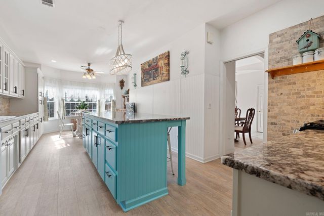 5 Bosque Place, Hot Springs Village, AR 71909