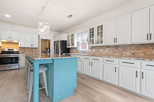 5 Bosque Place, Hot Springs Village, AR 71909