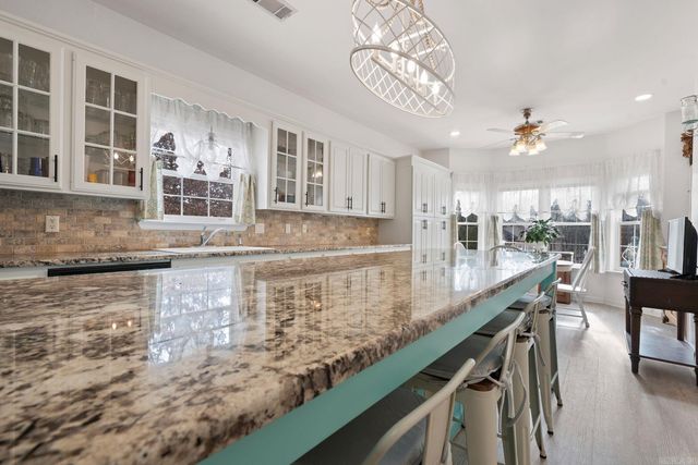 5 Bosque Place, Hot Springs Village, AR 71909