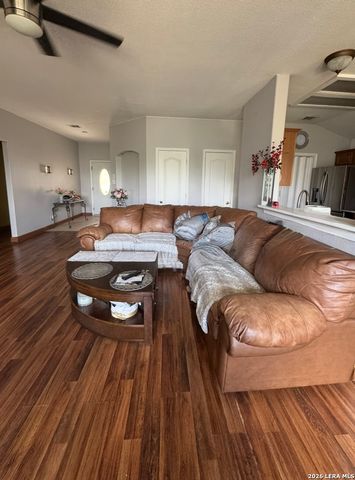 7142 CORAL SPGS, San Antonio, TX 78250