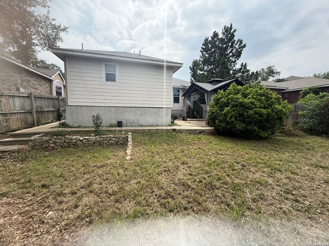 7142 CORAL SPGS, San Antonio, TX 78250