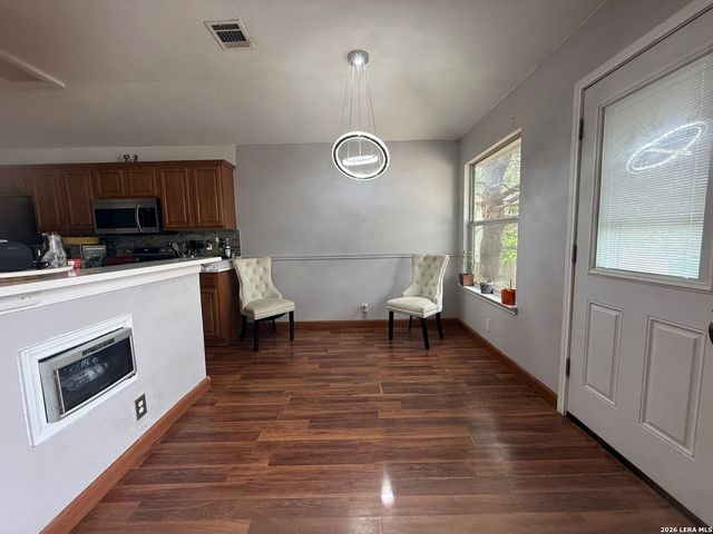 7142 CORAL SPGS, San Antonio, TX 78250