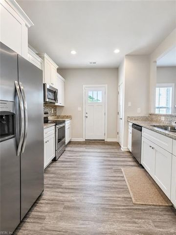 2204 Engle AVE, Chesapeake, VA 23320