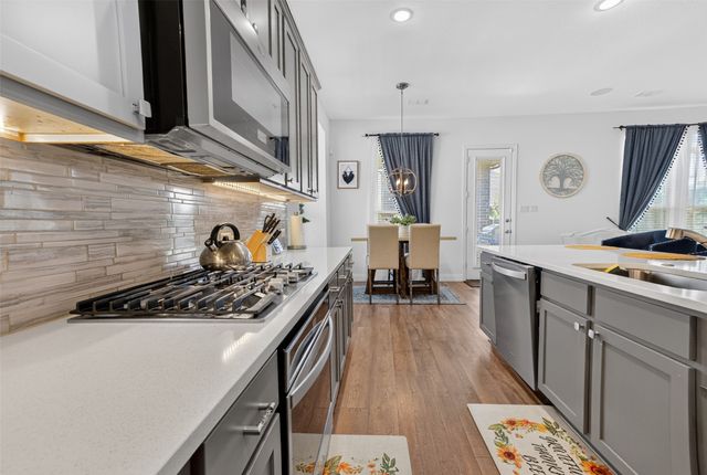 7223 Fallen Crest Lane, Arlington, TX 76001