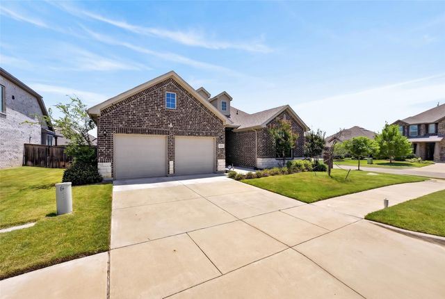 7223 Fallen Crest Lane, Arlington, TX 76001