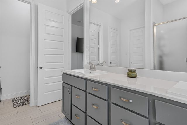 7223 Fallen Crest Lane, Arlington, TX 76001