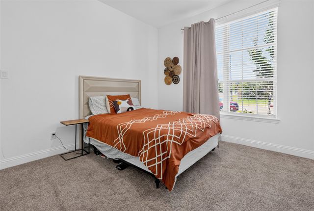 7223 Fallen Crest Lane, Arlington, TX 76001