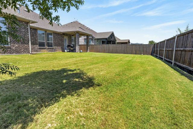 7223 Fallen Crest Lane, Arlington, TX 76001