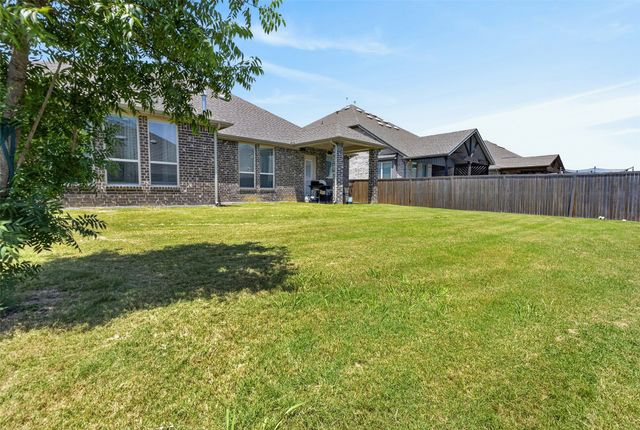 7223 Fallen Crest Lane, Arlington, TX 76001