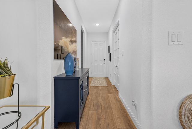 7223 Fallen Crest Lane, Arlington, TX 76001
