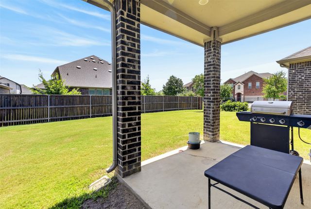 7223 Fallen Crest Lane, Arlington, TX 76001