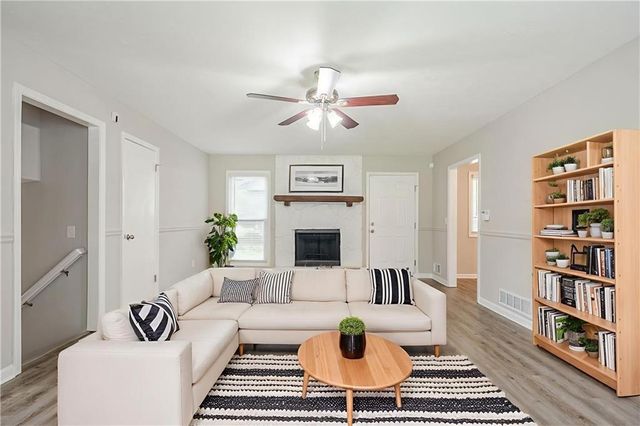 3156 Sasanqua SW Lane, Marietta, GA 30008