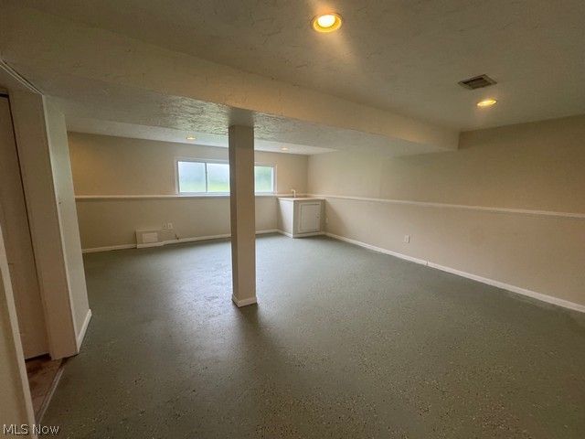 24051 Columbus Road, Bedford Heights, OH 44146