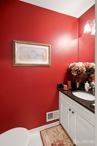 10 Wordsworth Court, East Windsor, NJ 08520