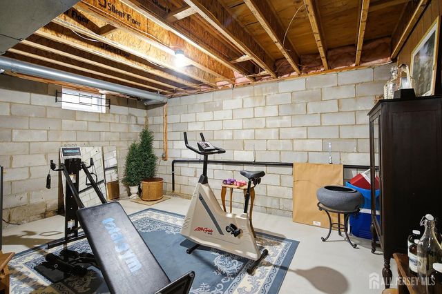 10 Wordsworth Court, East Windsor, NJ 08520