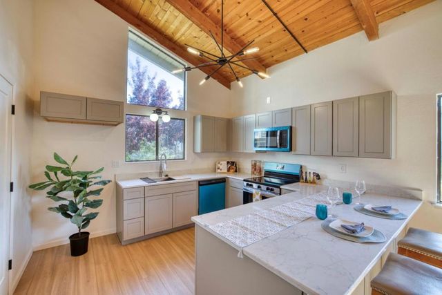 120 Grant Street, Santa Cruz, CA 95060