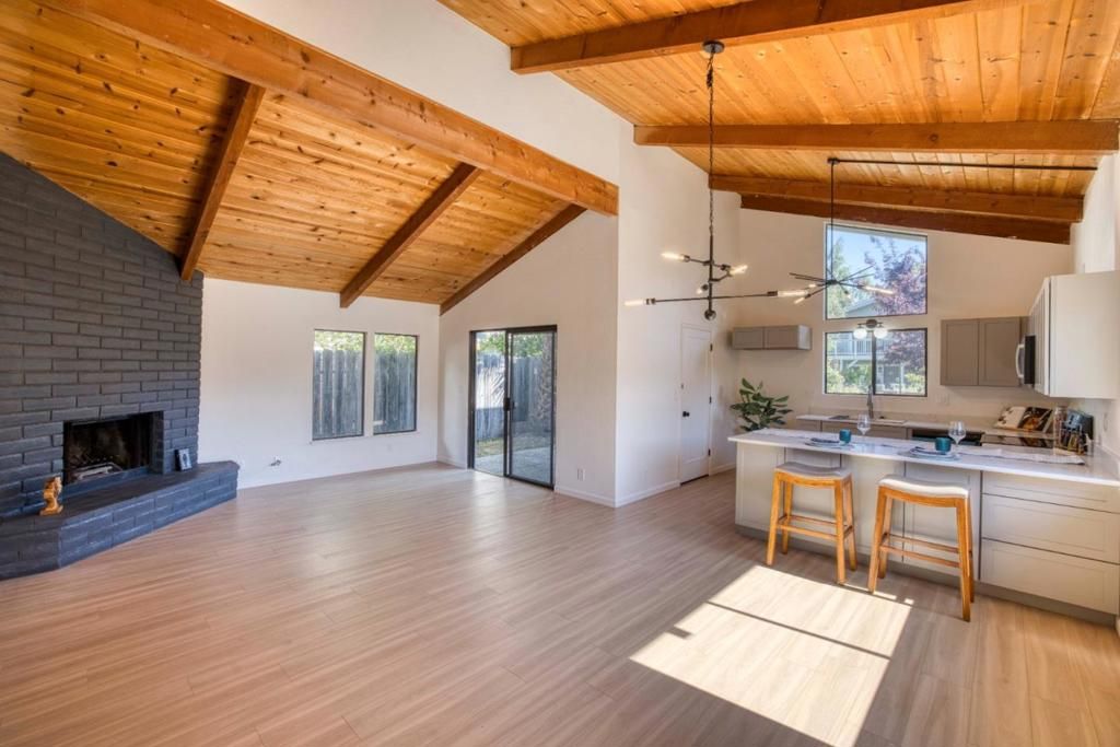 120 Grant Street, Santa Cruz, CA 95060