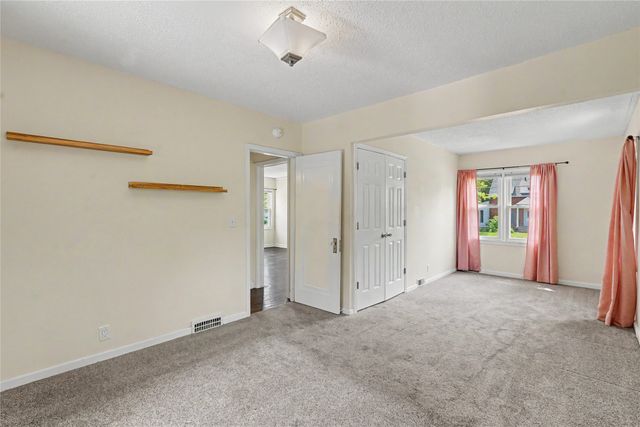 2117 44th Street, Des Moines, IA 50310