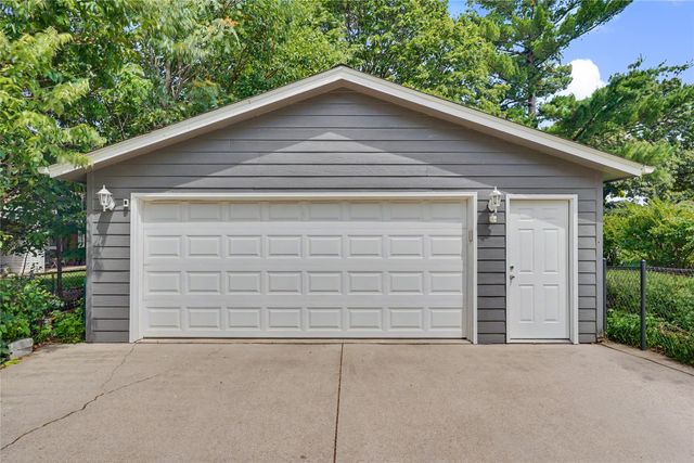 2117 44th Street, Des Moines, IA 50310