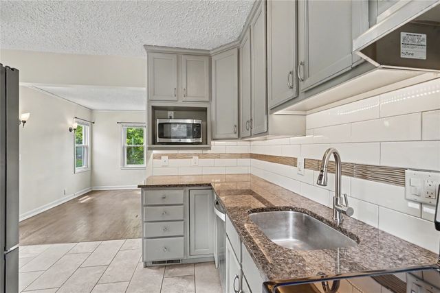 2117 44th Street, Des Moines, IA 50310