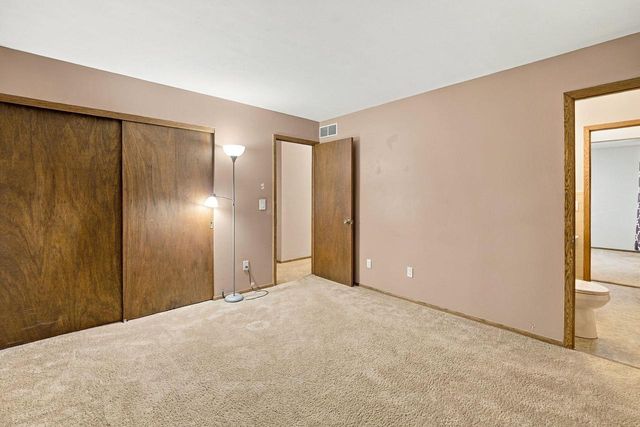 10931 W Kaul AVENUE, Milwaukee, WI 53225