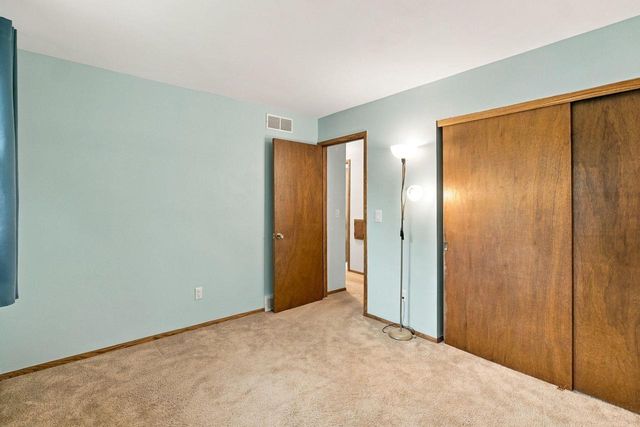 10931 W Kaul AVENUE, Milwaukee, WI 53225