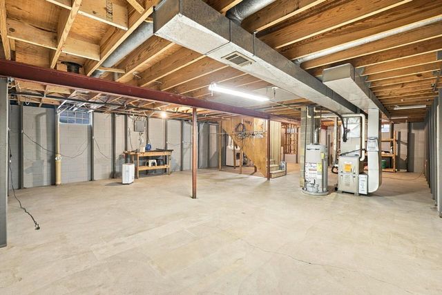 10931 W Kaul AVENUE, Milwaukee, WI 53225