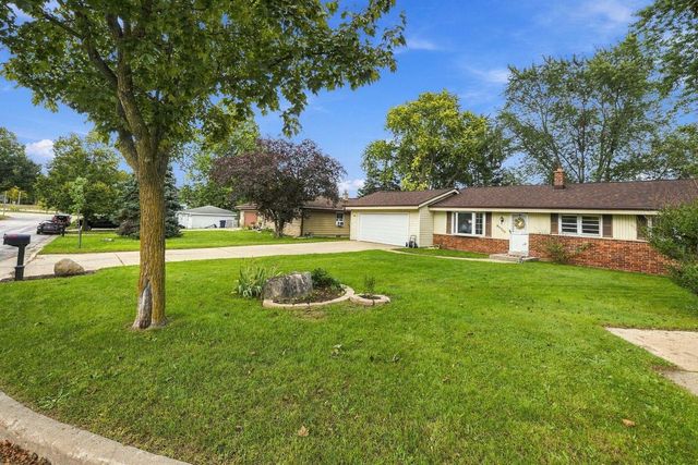 10931 W Kaul AVENUE, Milwaukee, WI 53225