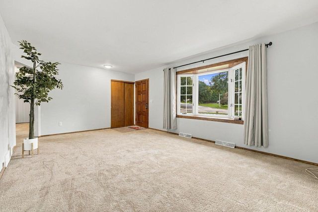 10931 W Kaul AVENUE, Milwaukee, WI 53225
