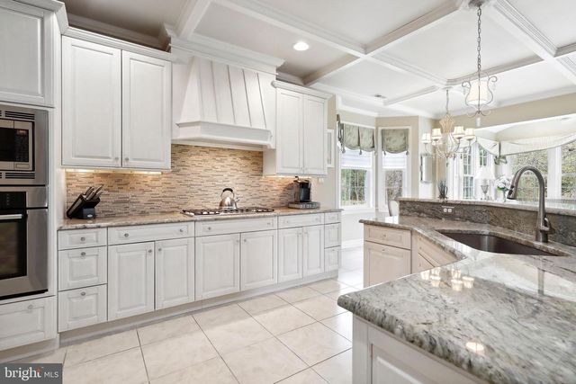 26 HARLOW CIRCLE, Medford, NJ 08055