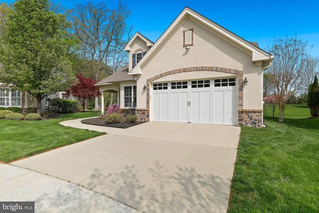 26 HARLOW CIRCLE, Medford, NJ 08055