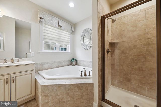 26 HARLOW CIRCLE, Medford, NJ 08055