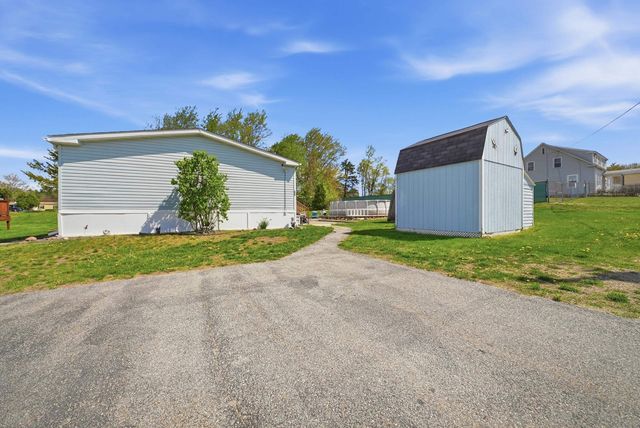 54 Old Ashby Road, Greenville, NH 03048