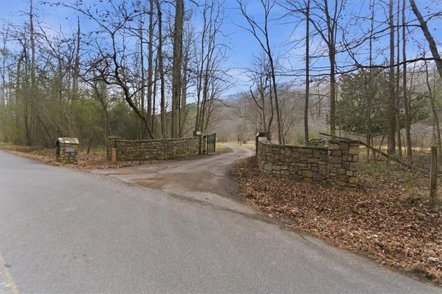 1478 Shinbone Valley Rd, La Fayette, GA 30728