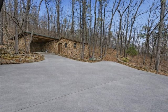 1478 Shinbone Valley Rd, La Fayette, GA 30728