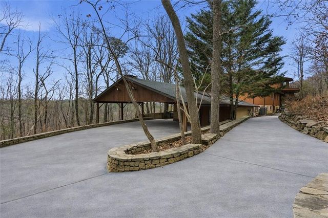 1478 Shinbone Valley Rd, La Fayette, GA 30728