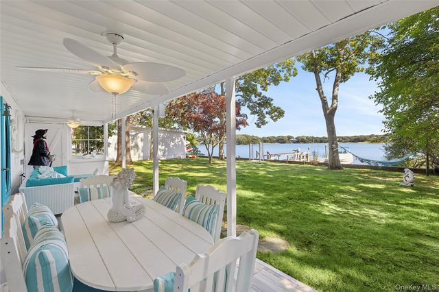 210 Redwood Road, Sag Harbor, NY 11963