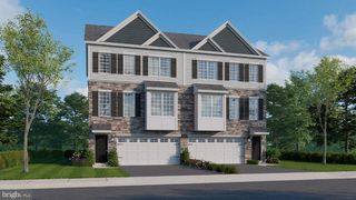 201 WINDING RD, Forks Township, PA 18040