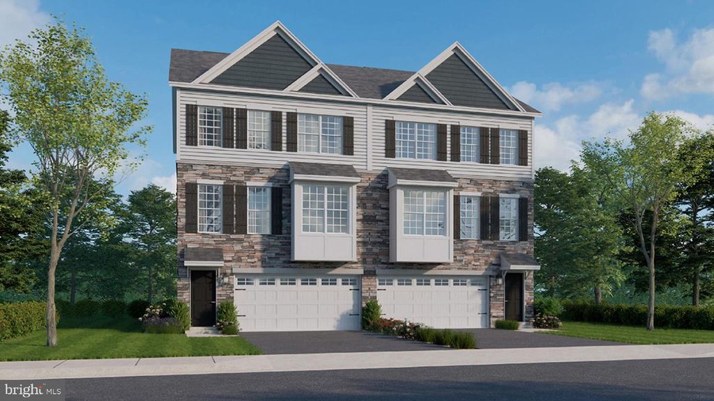 201 WINDING RD, Forks Township, PA 18040