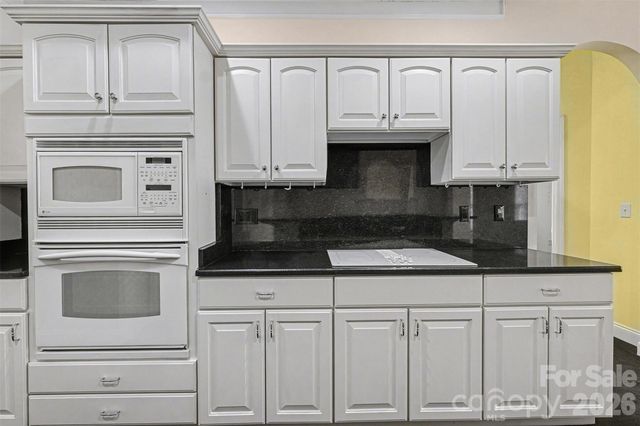 7039 Sedgebrook Drive W, Stanley, NC 28164