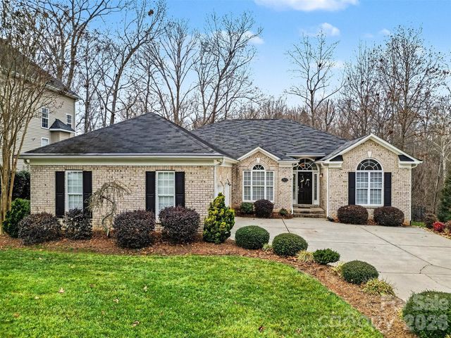 7039 Sedgebrook Drive W, Stanley, NC 28164
