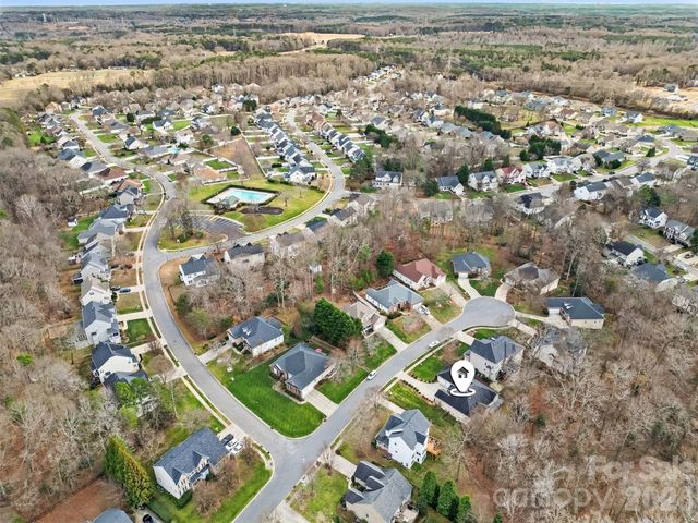 7039 Sedgebrook Drive W, Stanley, NC 28164