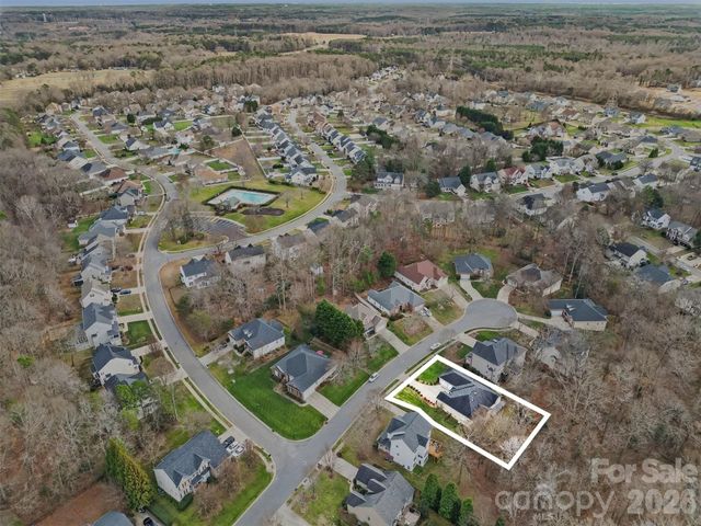 7039 Sedgebrook Drive W, Stanley, NC 28164