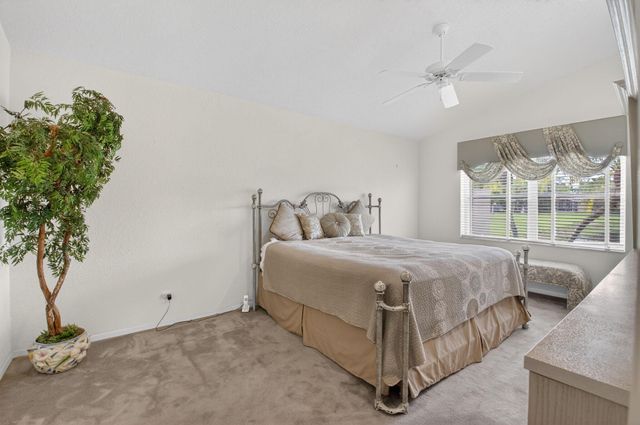 6838 Castlemaine Avenue, Boynton Beach, FL 33437