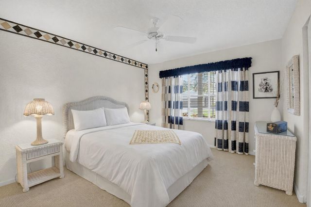 6838 Castlemaine Avenue, Boynton Beach, FL 33437