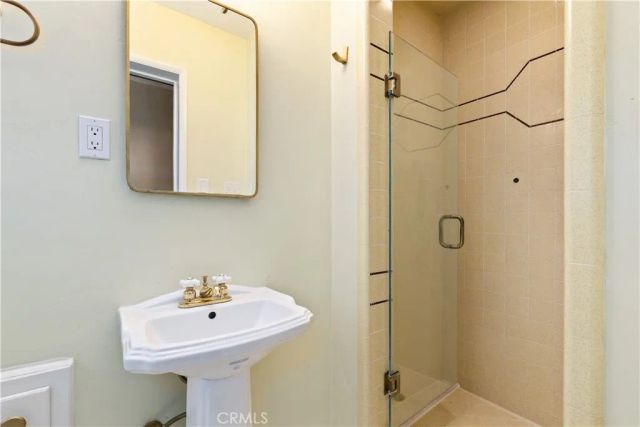 370 Pacific Avenue, Paso Robles, CA 93446