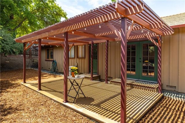 370 Pacific Avenue, Paso Robles, CA 93446