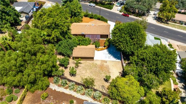 370 Pacific Avenue, Paso Robles, CA 93446