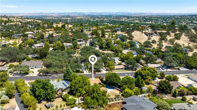370 Pacific Avenue, Paso Robles, CA 93446