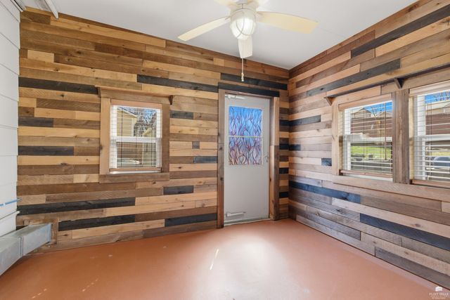 212 Robin Hood Drive, Junction City, KS 66441